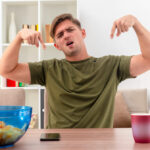 hur många kalorier bränner man per dag utan träning